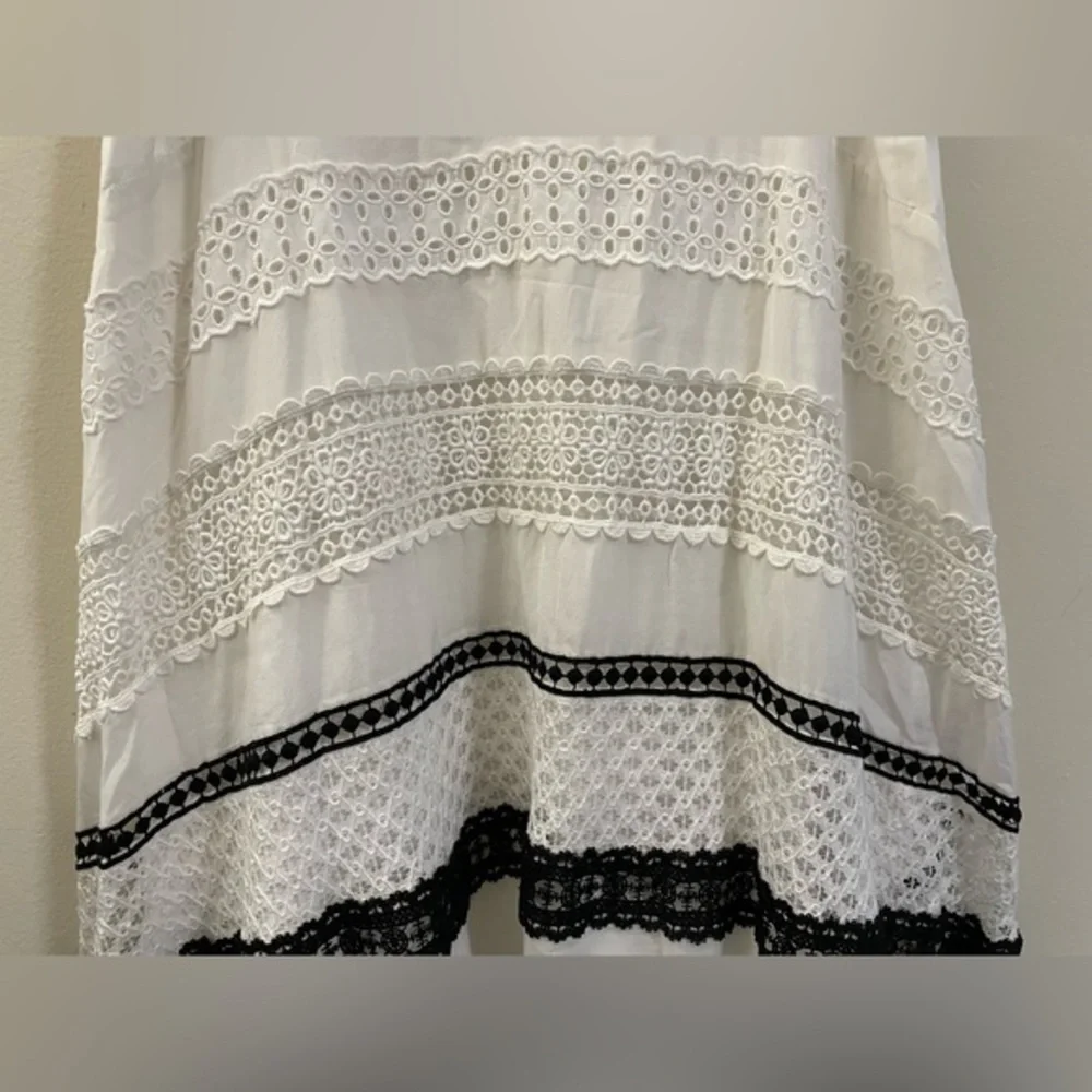 NWT Anthropologie V-Neck Lace Midi Dress in Black and White - XS - Picture 5 of 16